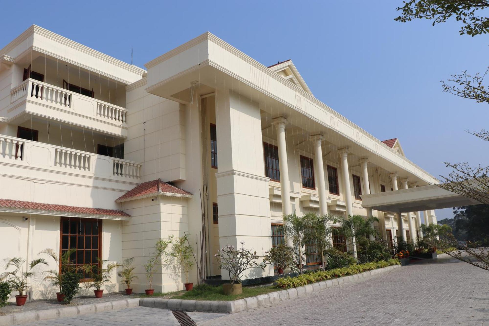 Royale De' Casa Resort Kaziranga Exterior photo